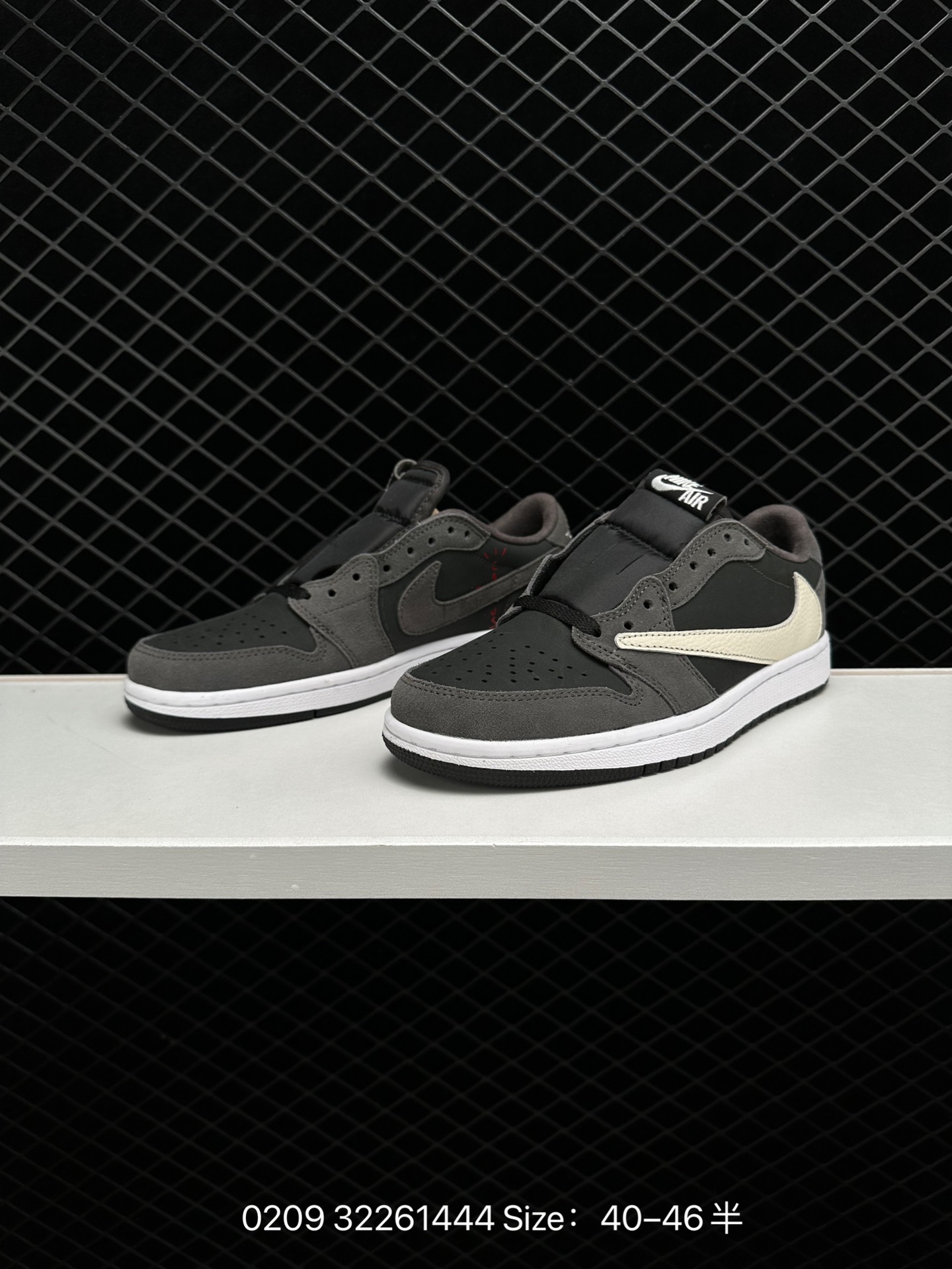 Travis Scott x Fragment x Air Jordan 1 Low